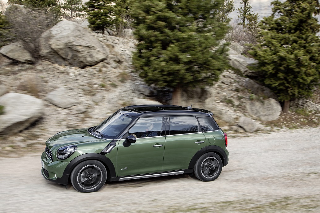 Nove MINI Countryman-obr.17