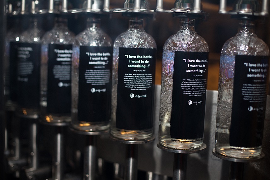 Kampaň Absolut Vodka novou limitovanou edíciou vzdáva hold Andymu Warholovi - obr.3