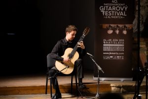 Recenzia koncertu Na sólové vystúpenia mladých virtuózov z dvoch kontinentov len tak nezabudnete