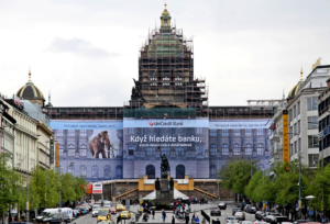 UniCredit Bank - Narodne Muzeum v Prahe - zdroj foto UniCredit Bank