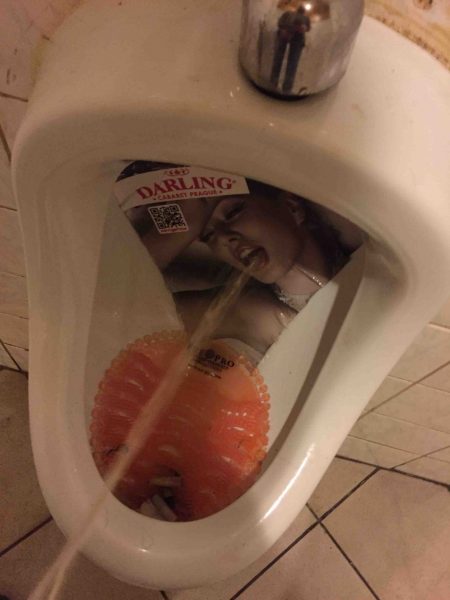 2-cabaret-darling-sexisticke-prasatecko-2016