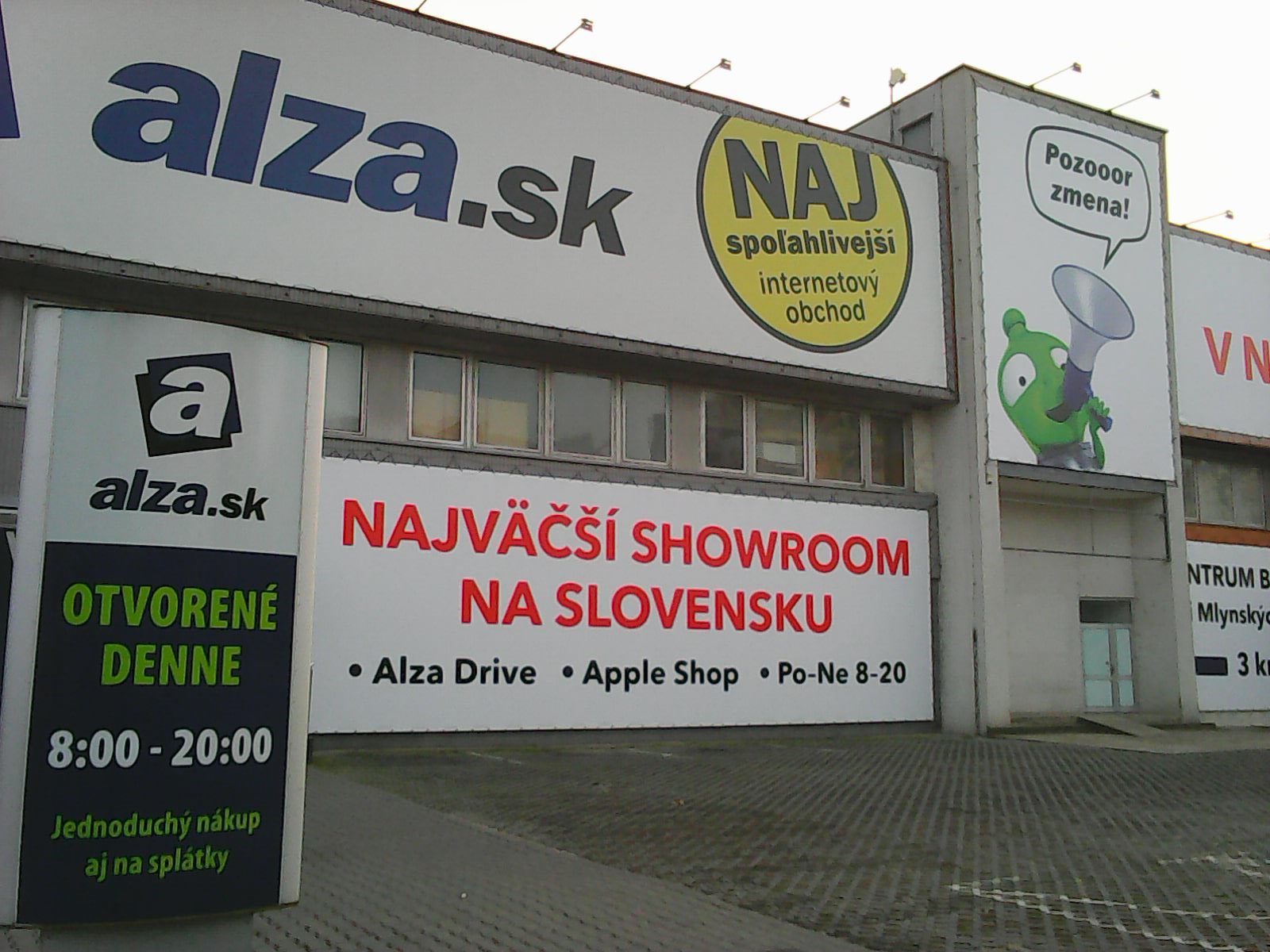 reklama-e-shopu-alza-sk-podla-rady-pre-reklamu-porusila-eticky-kodex