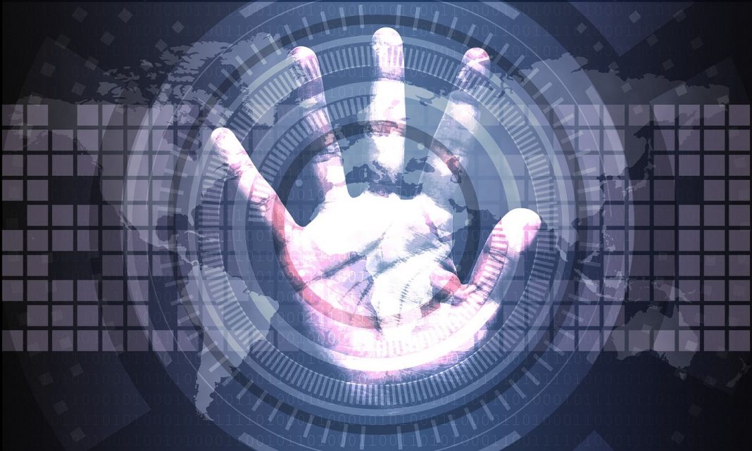 Internet obnovil fašistické návyky myslenia