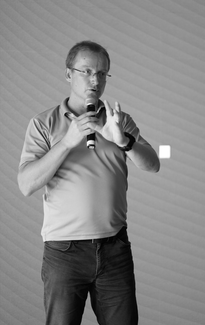 Zomrel Andrej Miklánek