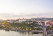 Firemné autá v Bratislave: Prečo malé firmy menia spôsob financovania vozidiel? firemne.auta v bratislave