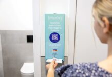 Školy môžu získať od dm menštruačné potreby pre žiačky na celý rok – prihlásiť sa musia do 31. mája