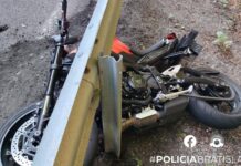 Tragická nehoda na Pezinskej Babe. Pri náraze do zvodidiel zahynul 29-ročný motocyklista