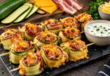 RECEPT: Cuketové slimáky so slaninou, čedarom a mletým mäsom: jednoduchá pochúťka hotová za 15 minút