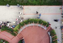 Dron nad účastníkmi petangového turnaja v Rači. Starosta Drotován zverejnil zábery, pravidlá zakazujú let nad zhromaždením ľudí