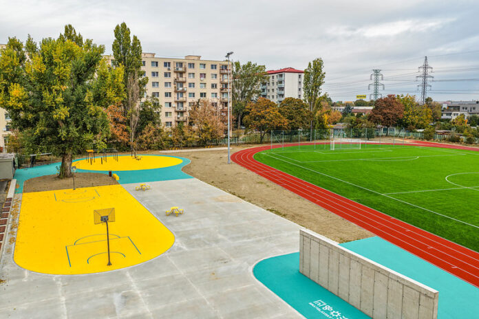 gymnazium_ivana_horvatha_v_ruzinove_bsk_juraj_droba_5